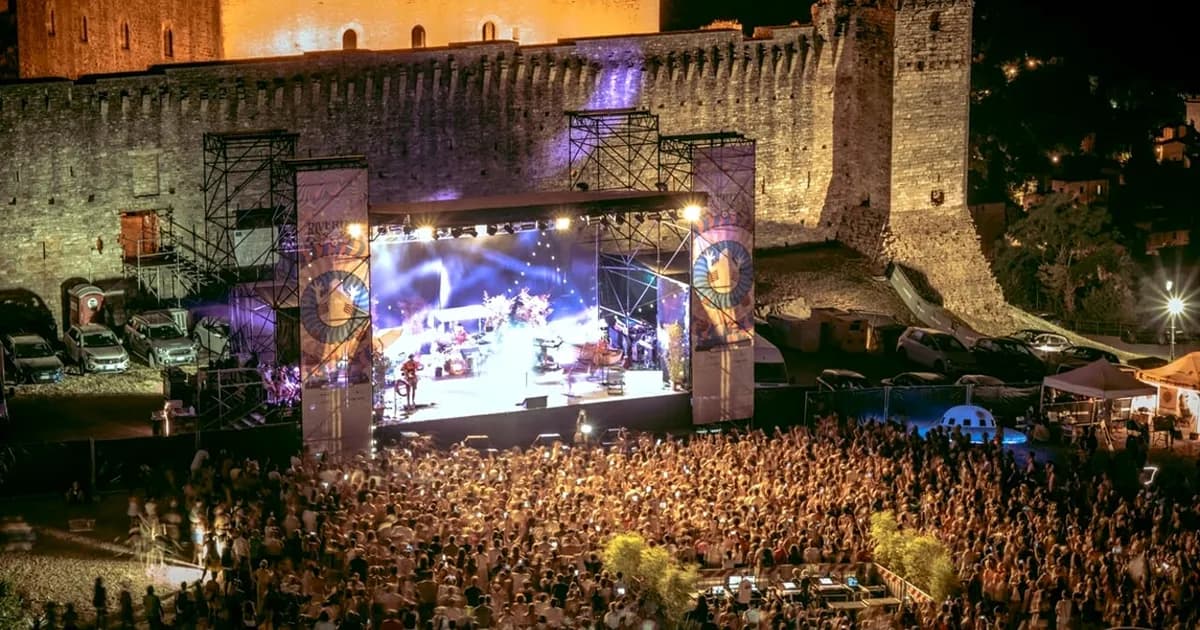 Assisi: palcoscenico naturale tra storia e spiritualità — Centro storico UNESCO con venue diffuse e location storiche