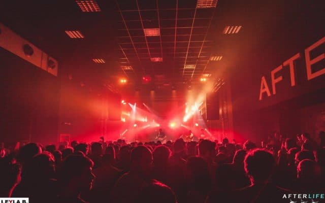 Afterlife Live Club: 575 metri quadri dove la musica non ha vie di fuga — Club di musica dal vivo progettato specificamente per concerti, venue moderna su unico piano